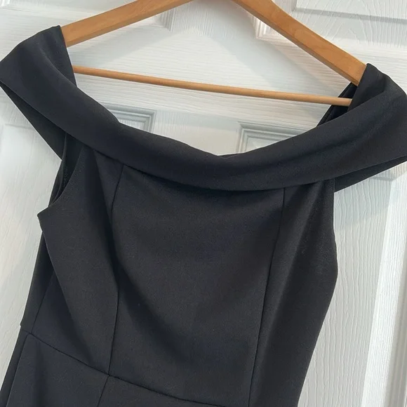 Elegant Black Off-Shoulder Dress - Picture 8 of 8
